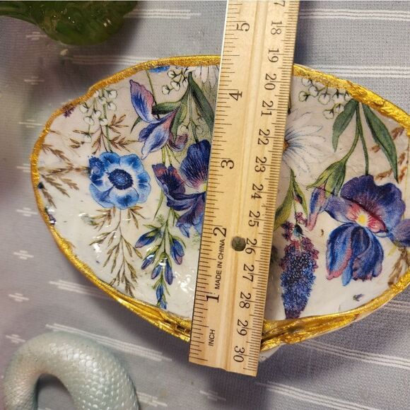 DECOUPAGE CLAM SHELL DECOUPAGE FLOWERS TRINKET DISH - Picture 8 of 11